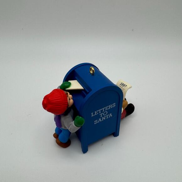 Hallmark Keepsake Santa Mail Christmas Ornament 1997 - Picture 2 of 6